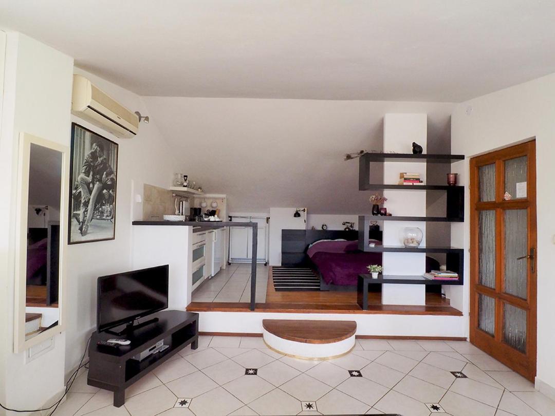 Dea Apartments Pula Phòng bức ảnh
